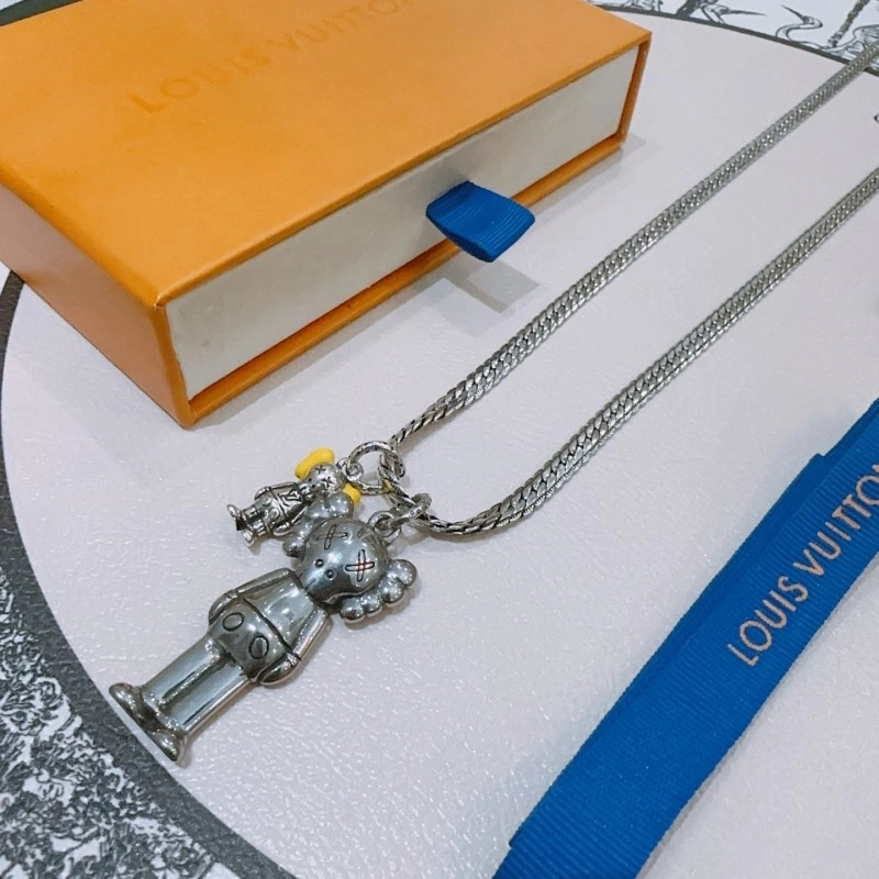 Louis Vuitton Necklaces Bold 248387