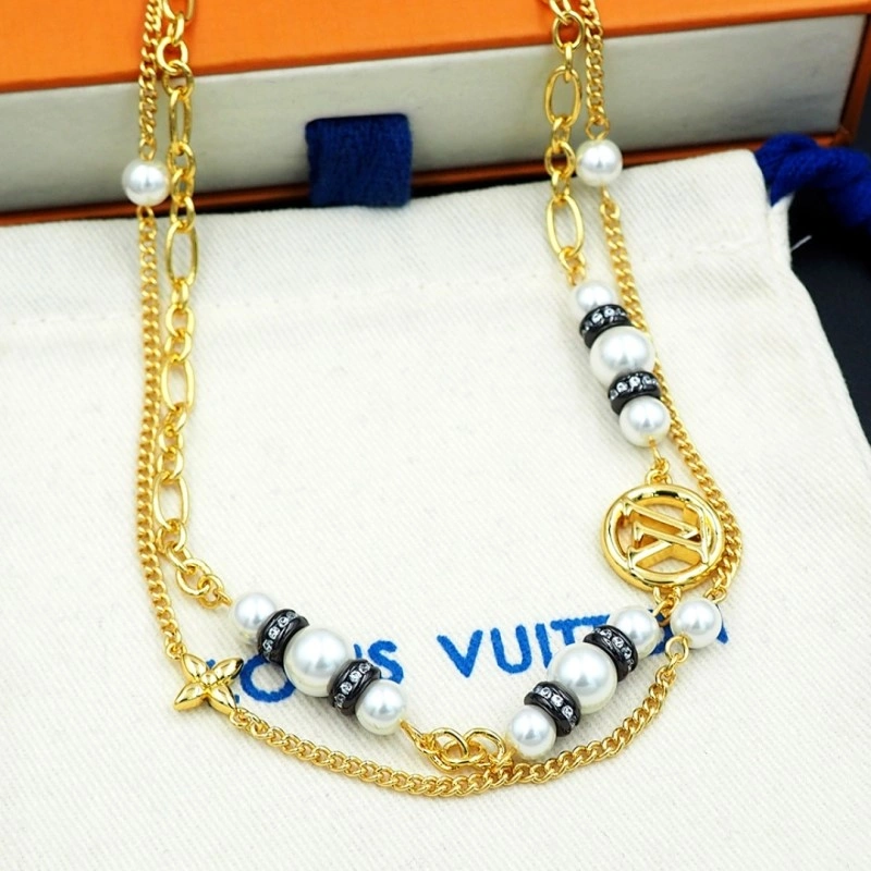 Louis Vuitton Necklaces Sophisticated 248392