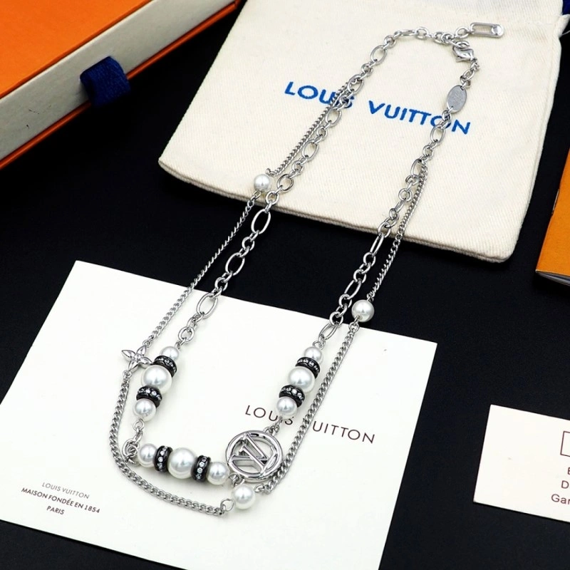 WeatherProof Louis Vuitton Necklaces 248388
