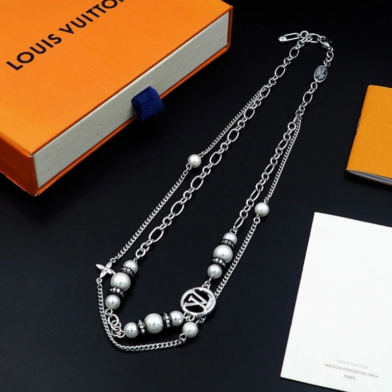 WeatherProof Louis Vuitton Necklaces 248388
