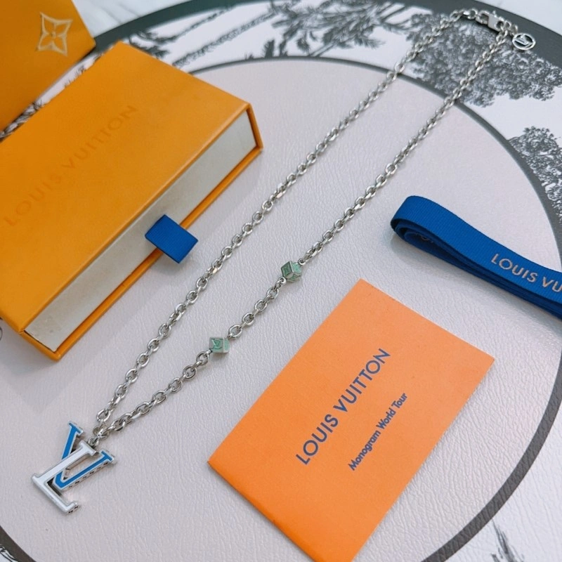 Louis Vuitton Necklaces Flexible 247925