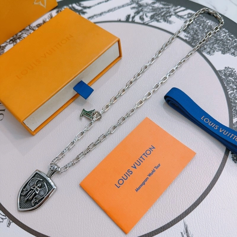 ZeroBulk Louis Vuitton Necklaces 247922