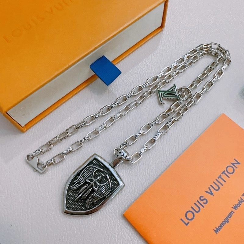ZeroBulk Louis Vuitton Necklaces 247922