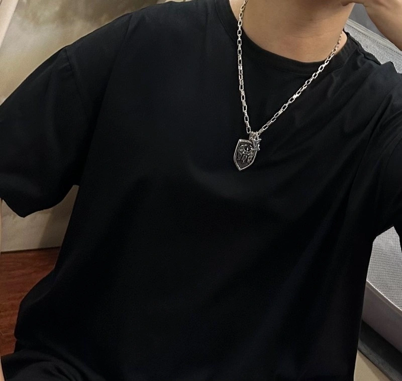 ZeroBulk Louis Vuitton Necklaces 247922