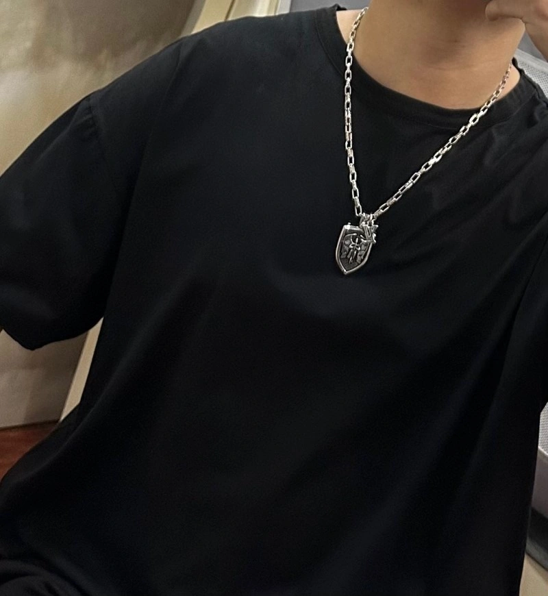 ZeroBulk Louis Vuitton Necklaces 247922