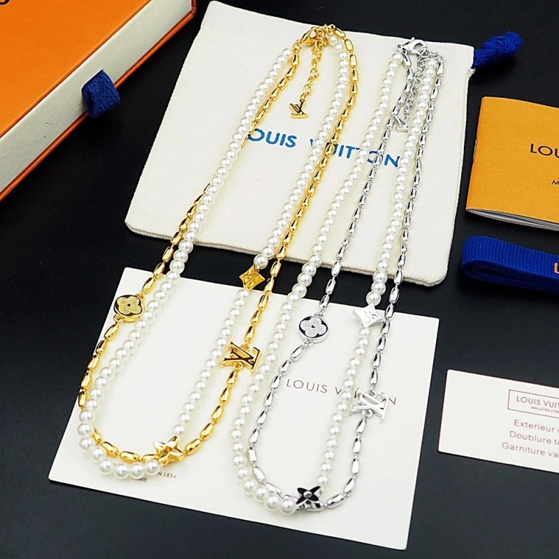 Louis Vuitton Necklaces RelaxedFit 247920