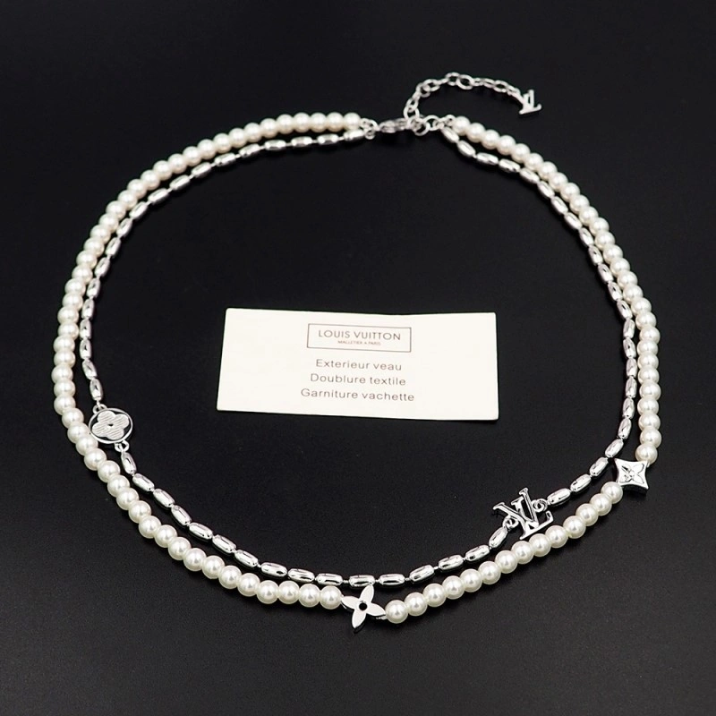 Lightweight Louis Vuitton Necklaces 247919