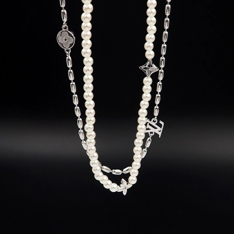 Lightweight Louis Vuitton Necklaces 247919