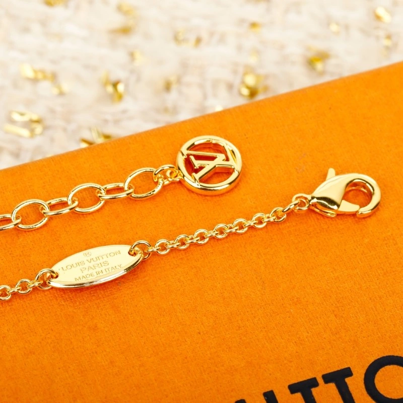 UrbanChic Louis Vuitton Necklaces 247899