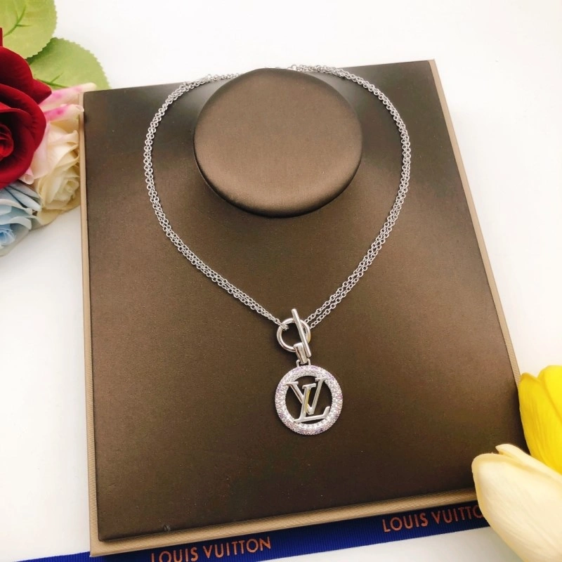 EyeCatching Louis Vuitton Necklaces 247907