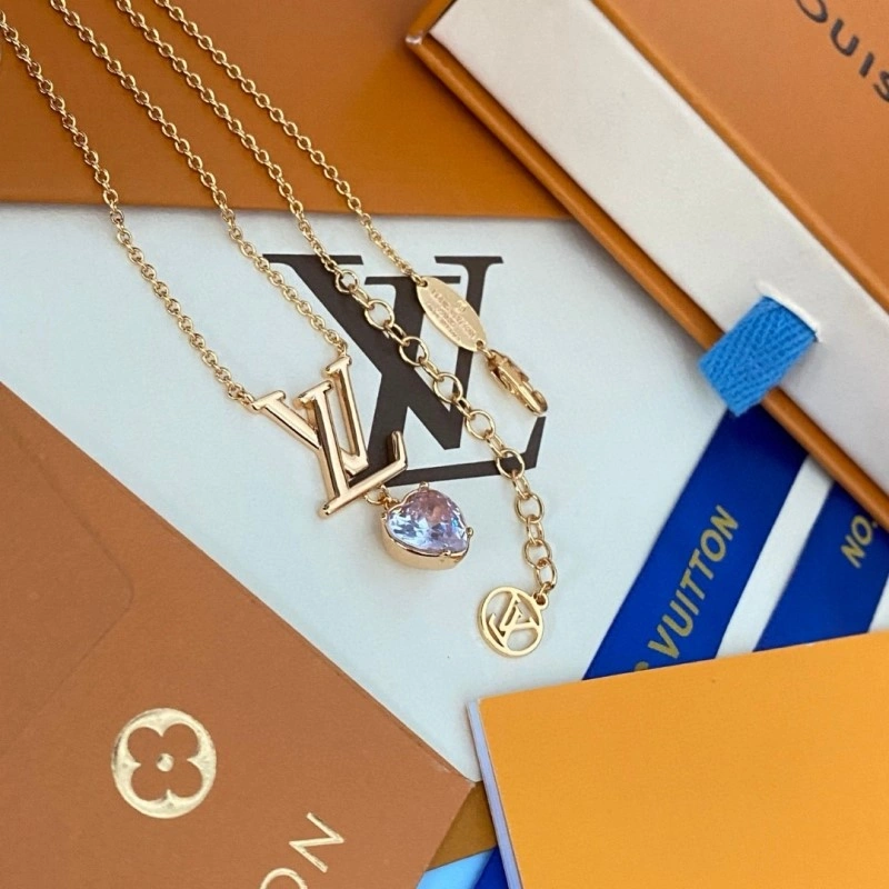 Louis Vuitton Necklaces Snug 247888