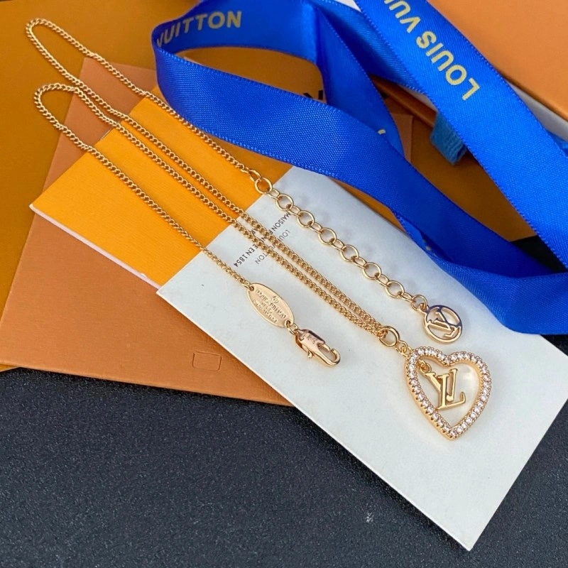 FashionForward Louis Vuitton Necklaces 247887
