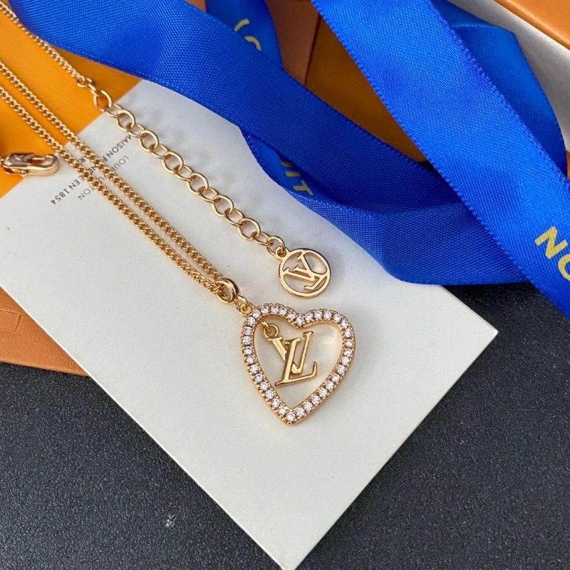 FashionForward Louis Vuitton Necklaces 247887