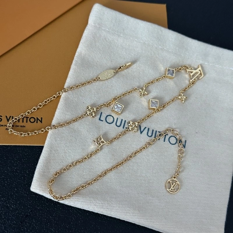 Louis Vuitton Necklaces Colorful 247891