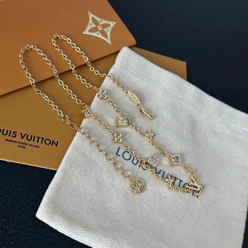 Louis Vuitton Necklaces Colorful 247891