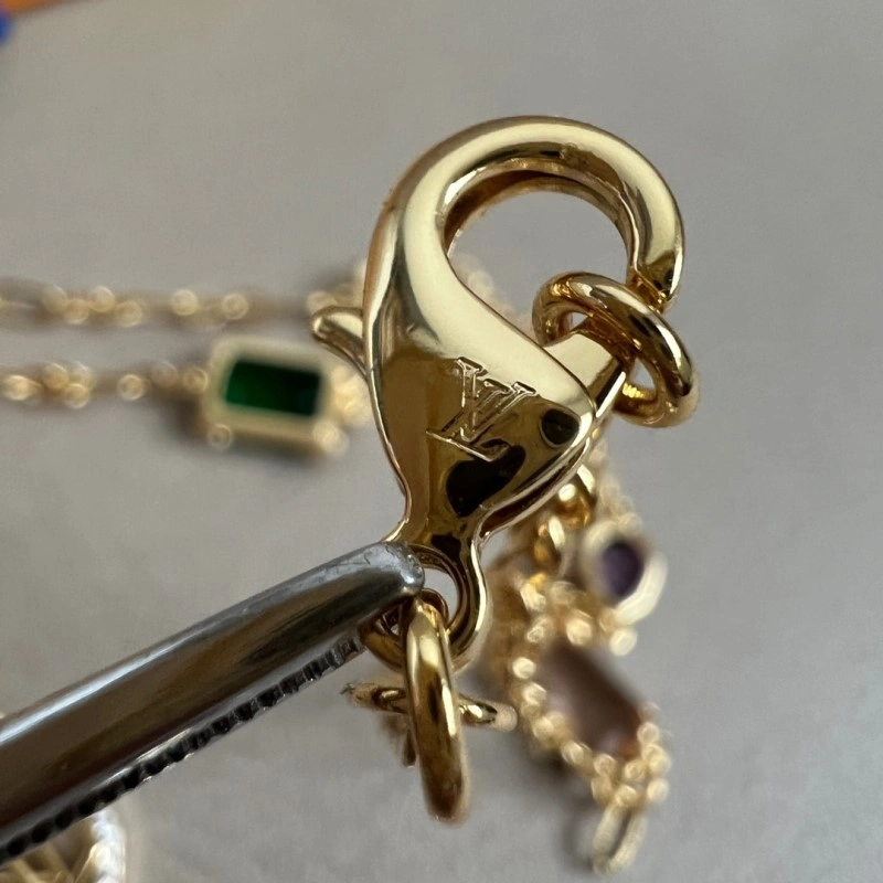 Louis Vuitton Necklaces Sophisticated 247904
