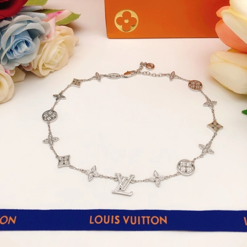 Louis Vuitton Necklaces Packable 247911