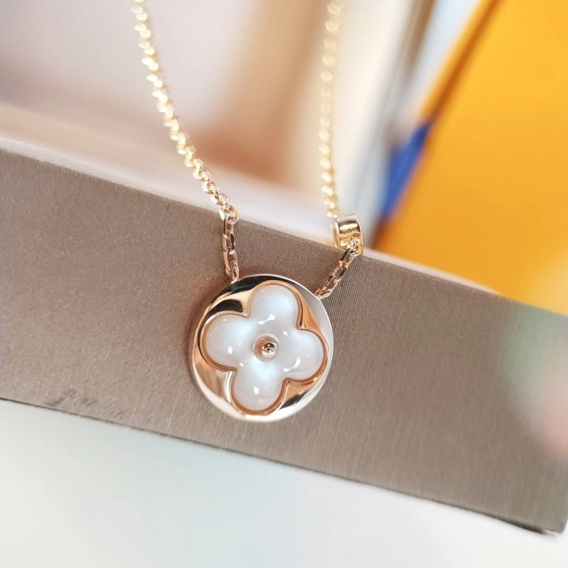 WeatherProof Louis Vuitton Necklaces 247894