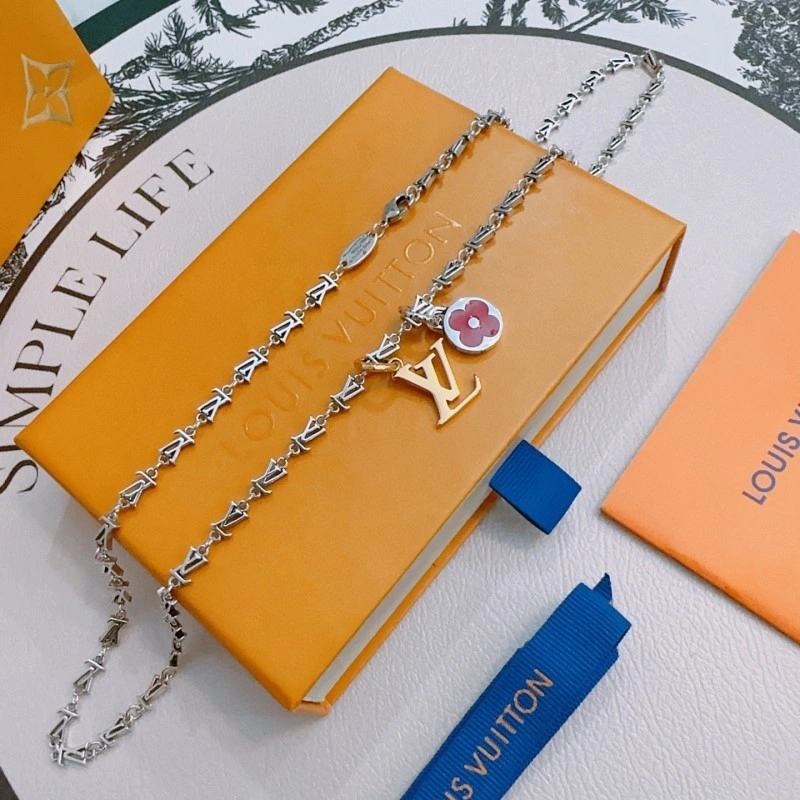 Louis Vuitton Necklaces EasyCare 247912