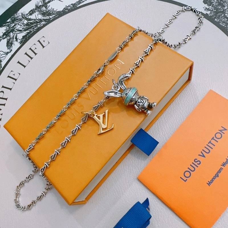 Louis Vuitton Necklaces UrbanChic 247913