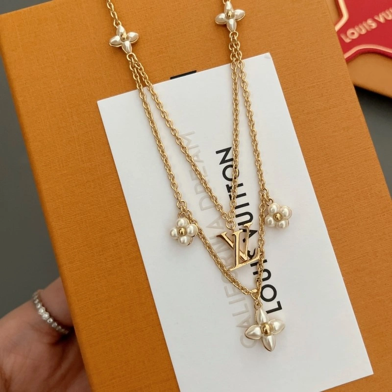 ModernLook Louis Vuitton Necklaces 247884