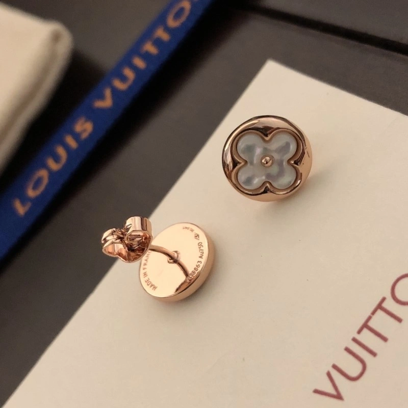 Louis Vuitton Necklaces Colorful 247890