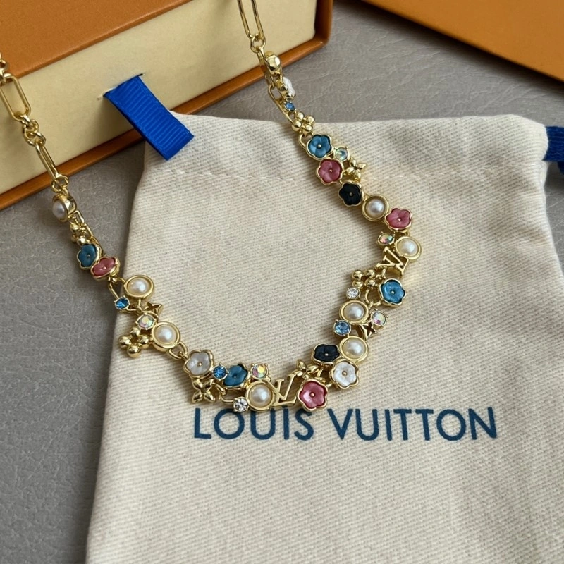 Louis Vuitton Necklaces Lightweight 247883