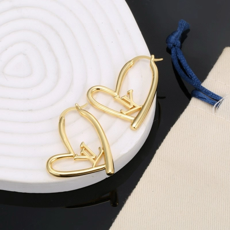 Louis Vuitton Necklaces DailyWear 247879