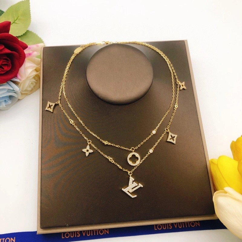 MoistureWicking Louis Vuitton Necklaces 247875