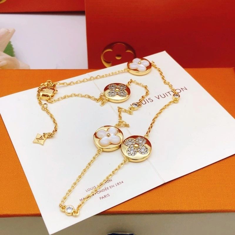 Louis Vuitton Necklaces Timeless 247847