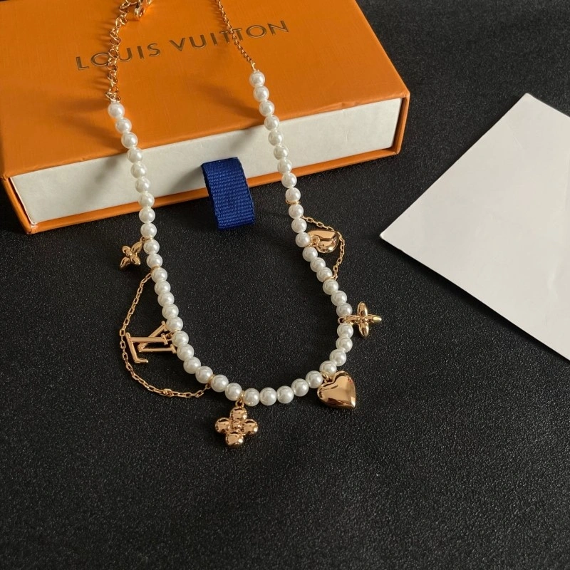 SunProtective Louis Vuitton Necklaces 247872