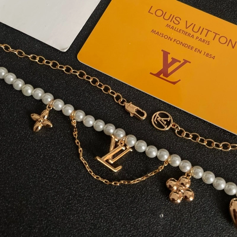 SunProtective Louis Vuitton Necklaces 247872