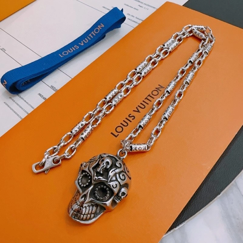 Neat Louis Vuitton Necklaces 247873