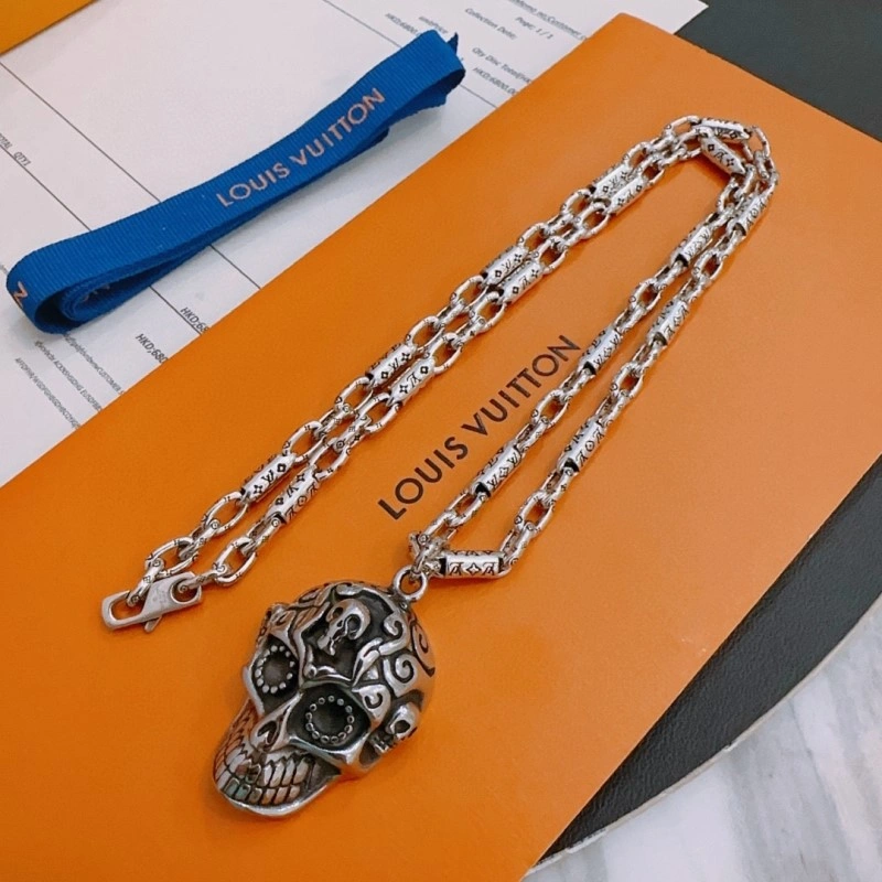 Neat Louis Vuitton Necklaces 247873