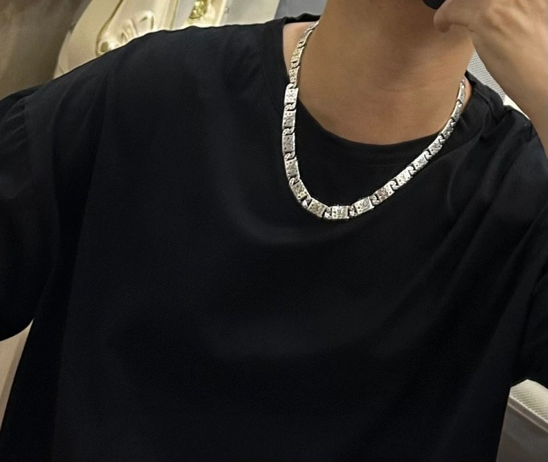 Louis Vuitton Necklaces Upgraded 247860