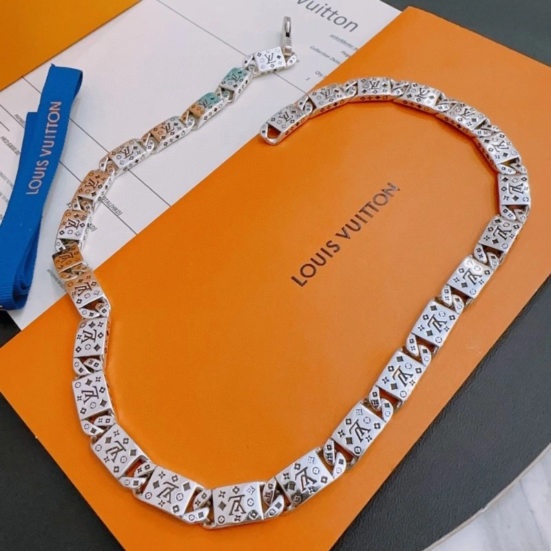 Louis Vuitton Necklaces Upgraded 247860
