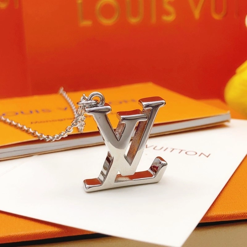 Unique Louis Vuitton Necklaces 247852