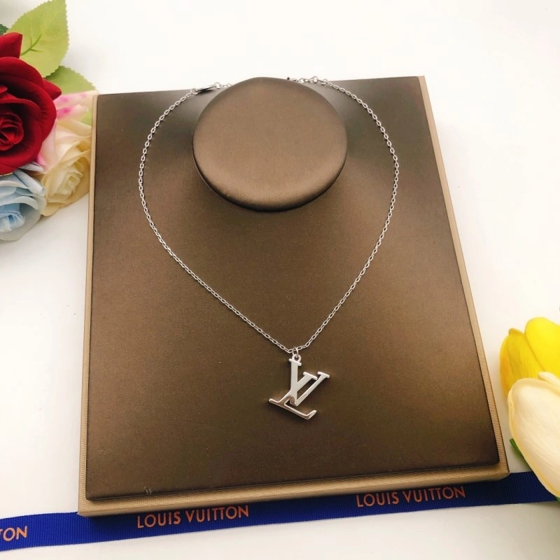 Unique Louis Vuitton Necklaces 247852