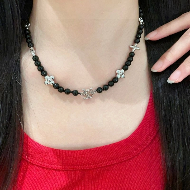 Louis Vuitton Necklaces OnTrend 247867