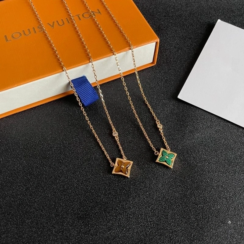 Unique Louis Vuitton Necklaces 247868