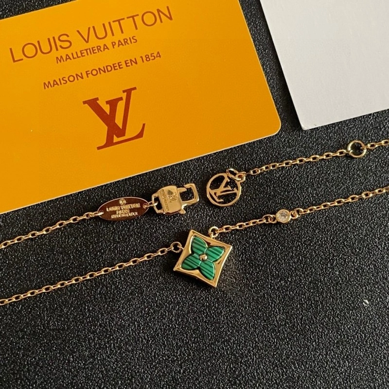 Stretchable Louis Vuitton Necklaces 247855