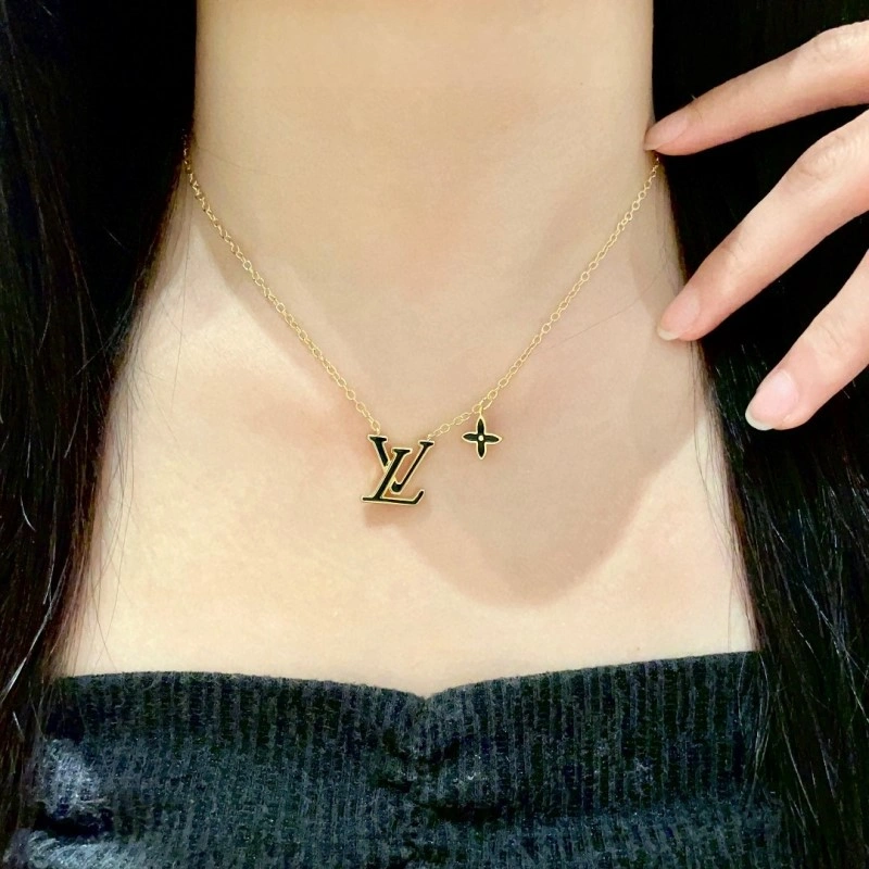 Practical Louis Vuitton Necklaces 247863