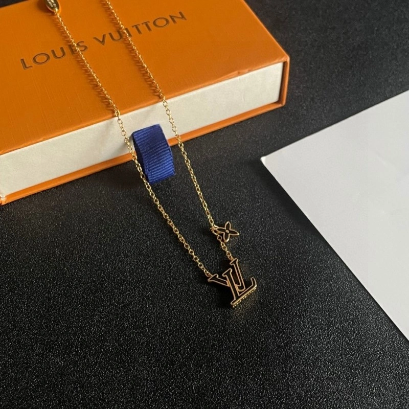 Practical Louis Vuitton Necklaces 247863