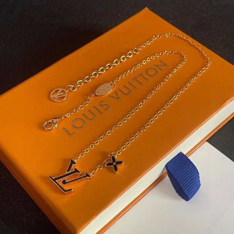 Practical Louis Vuitton Necklaces 247863