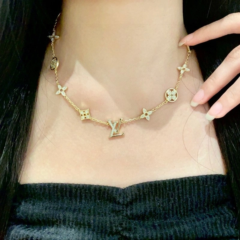 Louis Vuitton Necklaces Neat 247862