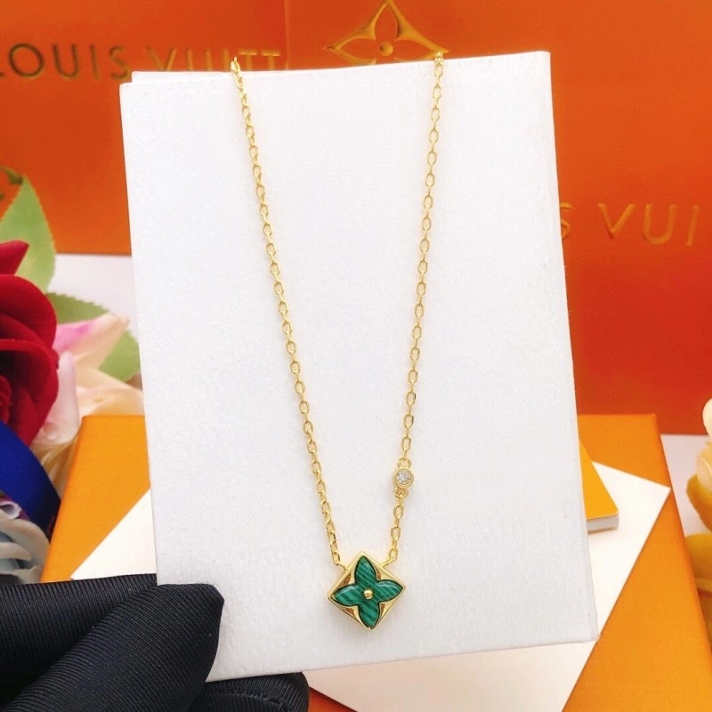 Sophisticated Louis Vuitton Necklaces 247853
