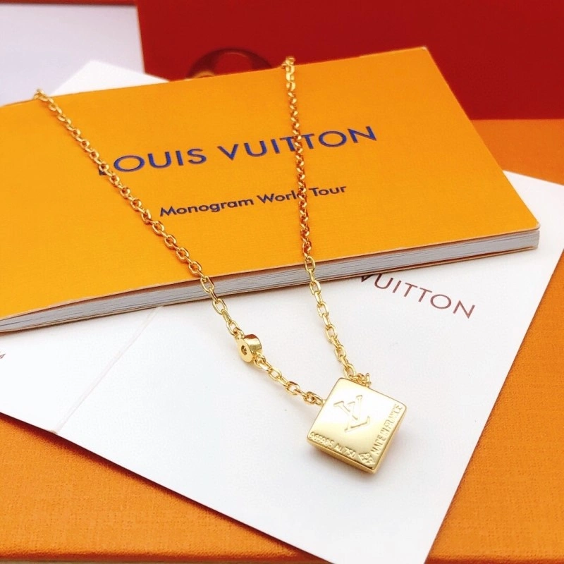 Sophisticated Louis Vuitton Necklaces 247853