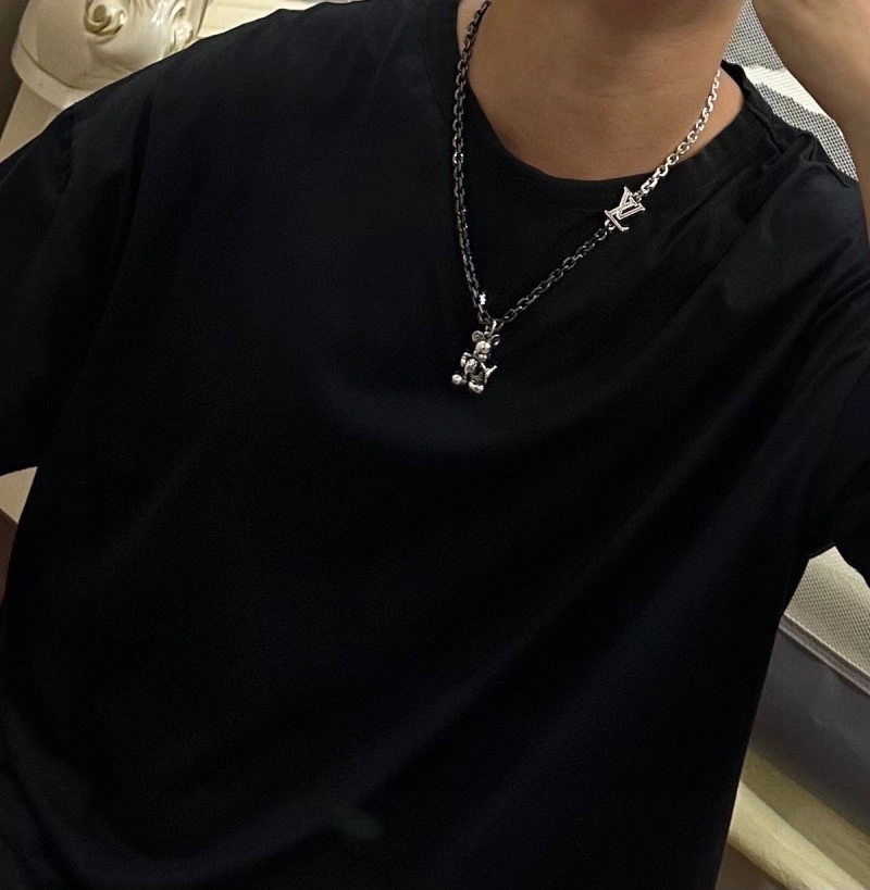 Soft Louis Vuitton Necklaces 247842