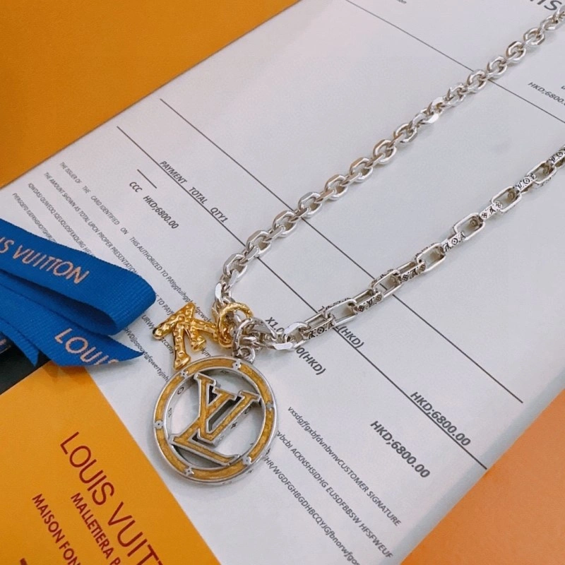 Louis Vuitton Necklaces FashionForward 247841