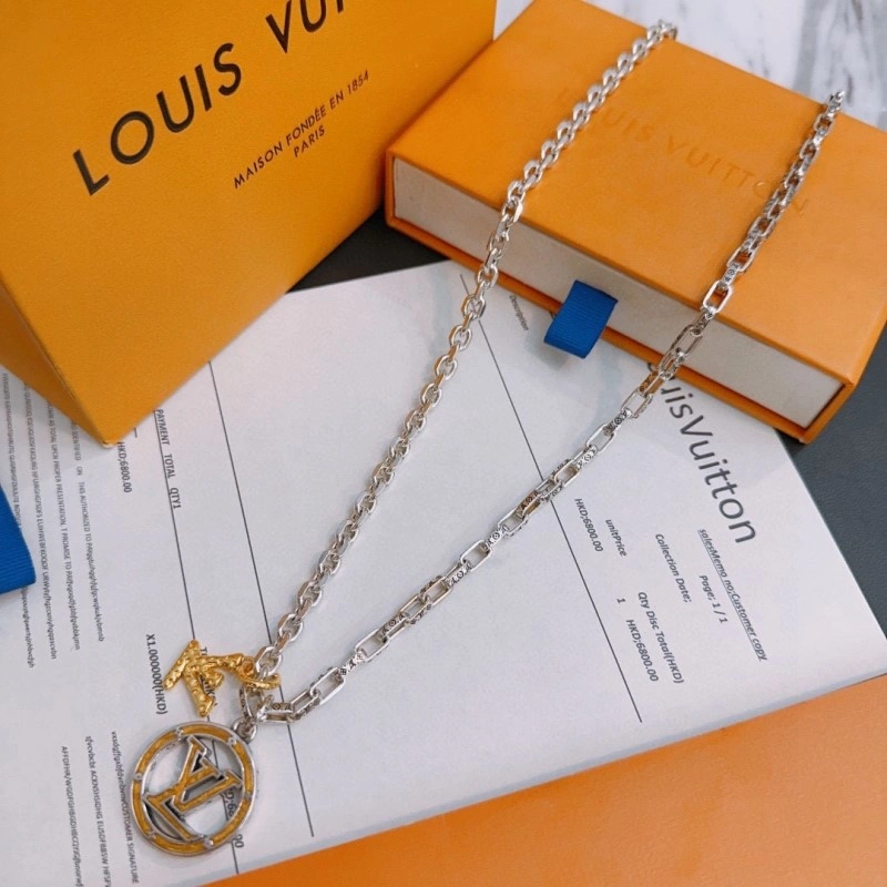 Louis Vuitton Necklaces FashionForward 247841